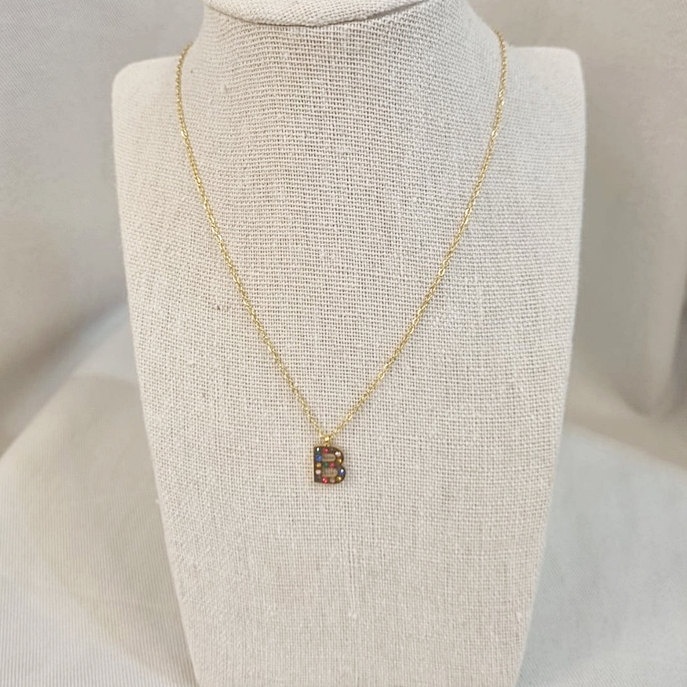 Collar Inicial Dorada Brillos Multicolor Letra "B"