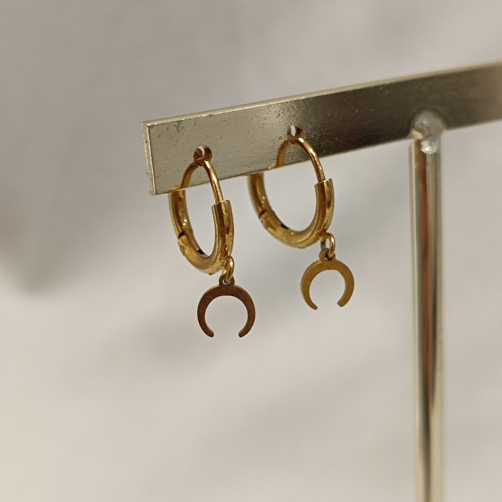 Aritos Grueso Charm Luna Dorado