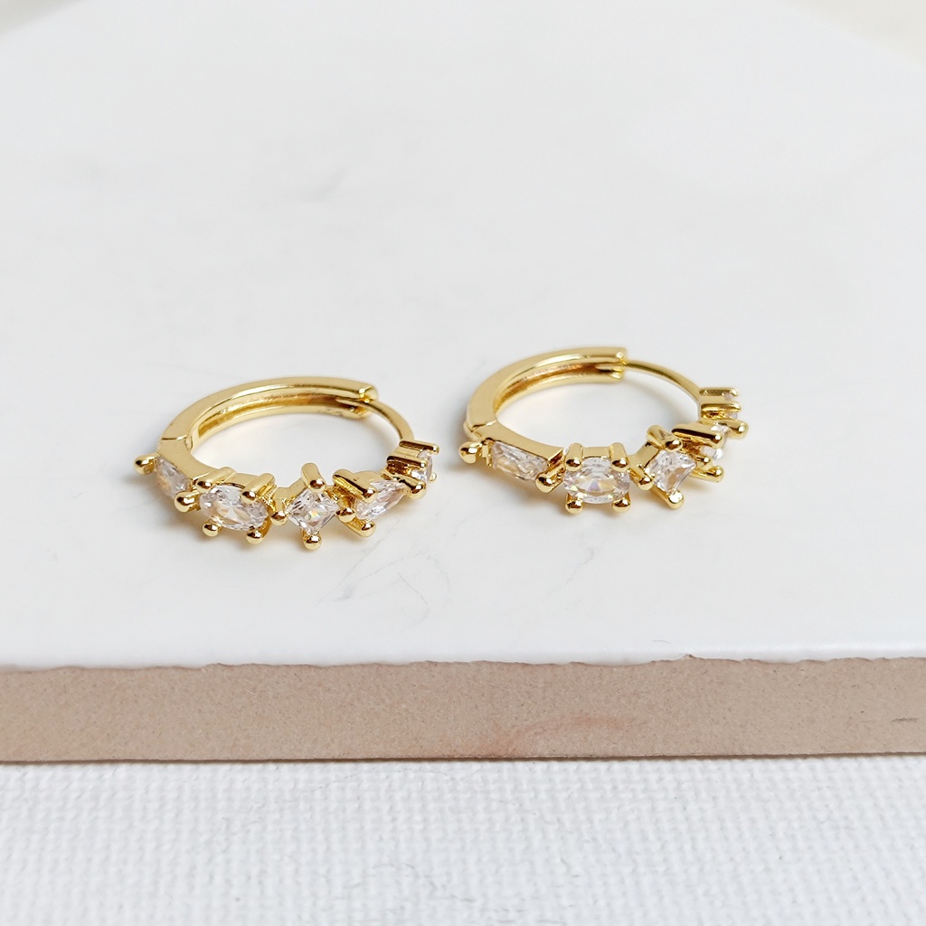 Aros Circonitas Blancas Dorado