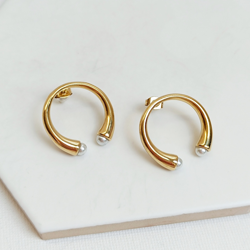 Pendientes Medio Arco Perla Dorado