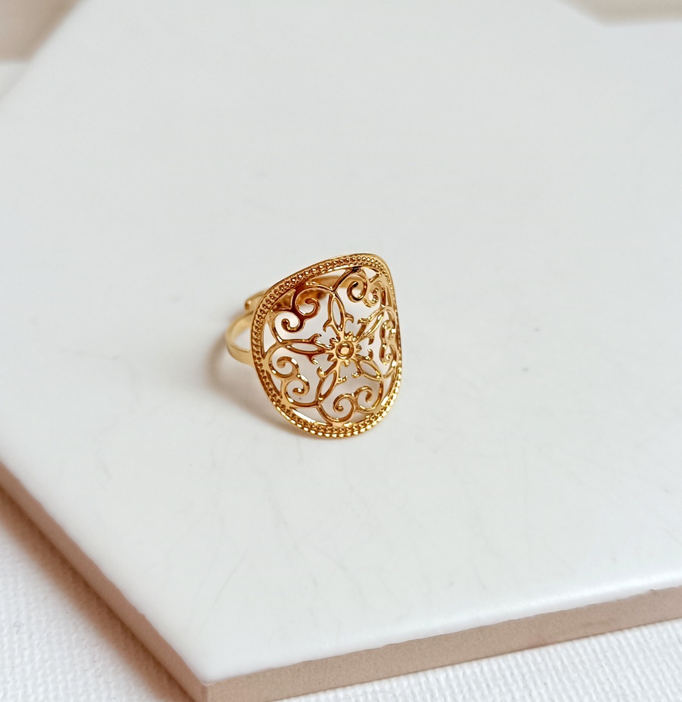 Anillo Motivo Floral Dorado