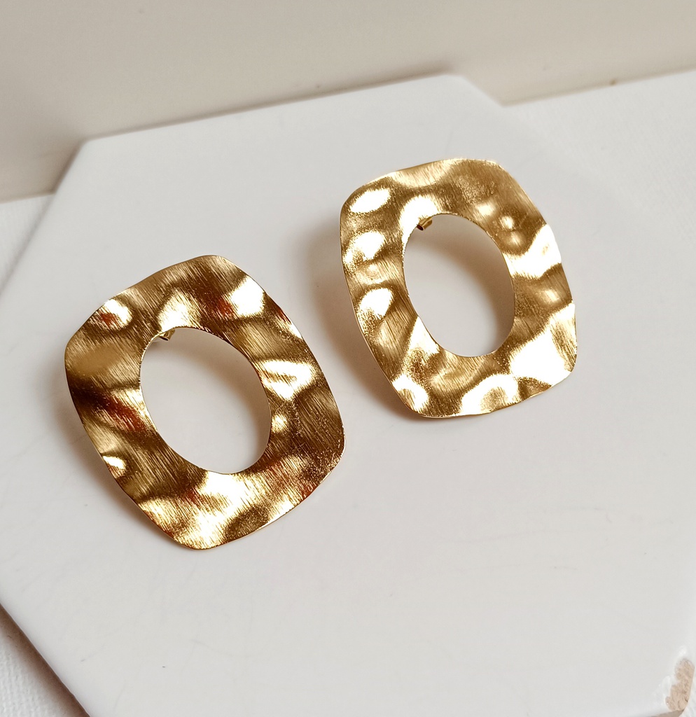 Pendientes Anchos Cuadrado Dorado