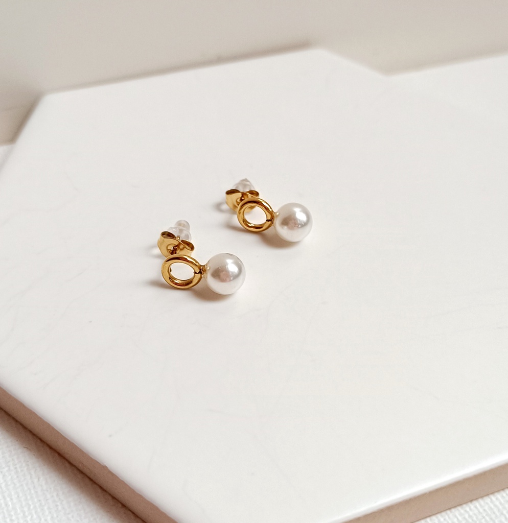 Pendientes Círculo Con Perla Dorado