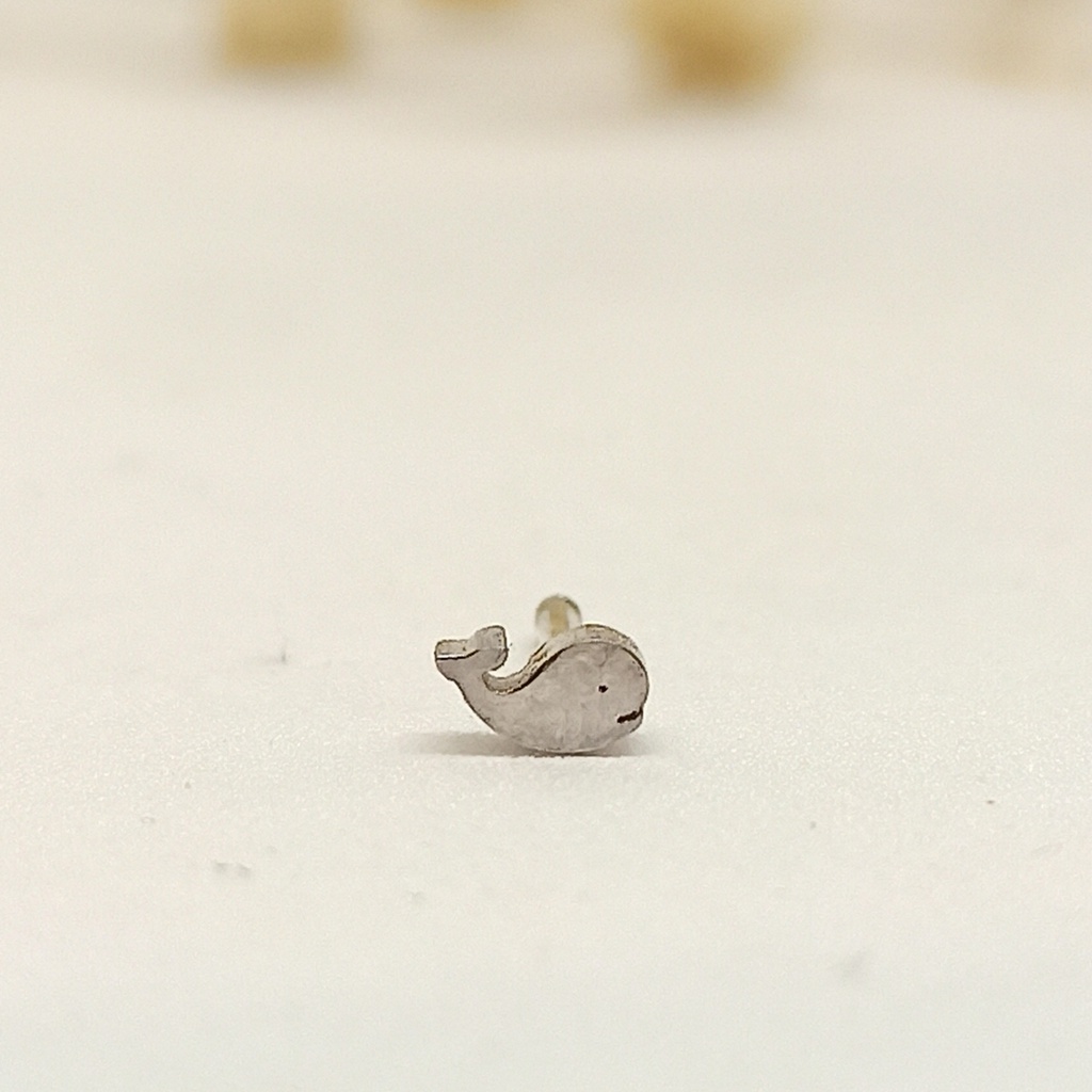 Pendiente Mini Ballena Plateado (Rosca)