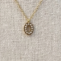 Collar Inicial Dorada Brillo Letra "O"