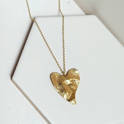 Collar Maxi Corazón Textura Dorado